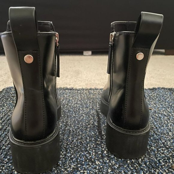 Boots - Picture 3 of 3